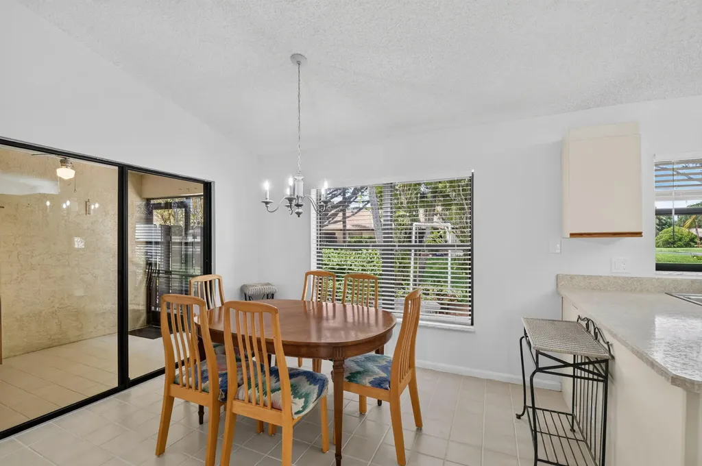 51 Via De Casas Norte Boynton Beach FL 33426