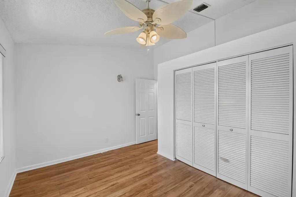 51 Via De Casas Norte Boynton Beach FL 33426