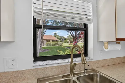 51 Via De Casas Norte Boynton Beach FL 33426