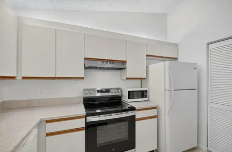 51 Via De Casas Norte Boynton Beach FL 33426