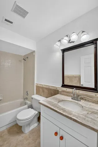 51 Via De Casas Norte Boynton Beach FL 33426