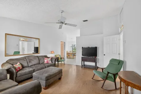 51 Via De Casas Norte Boynton Beach FL 33426