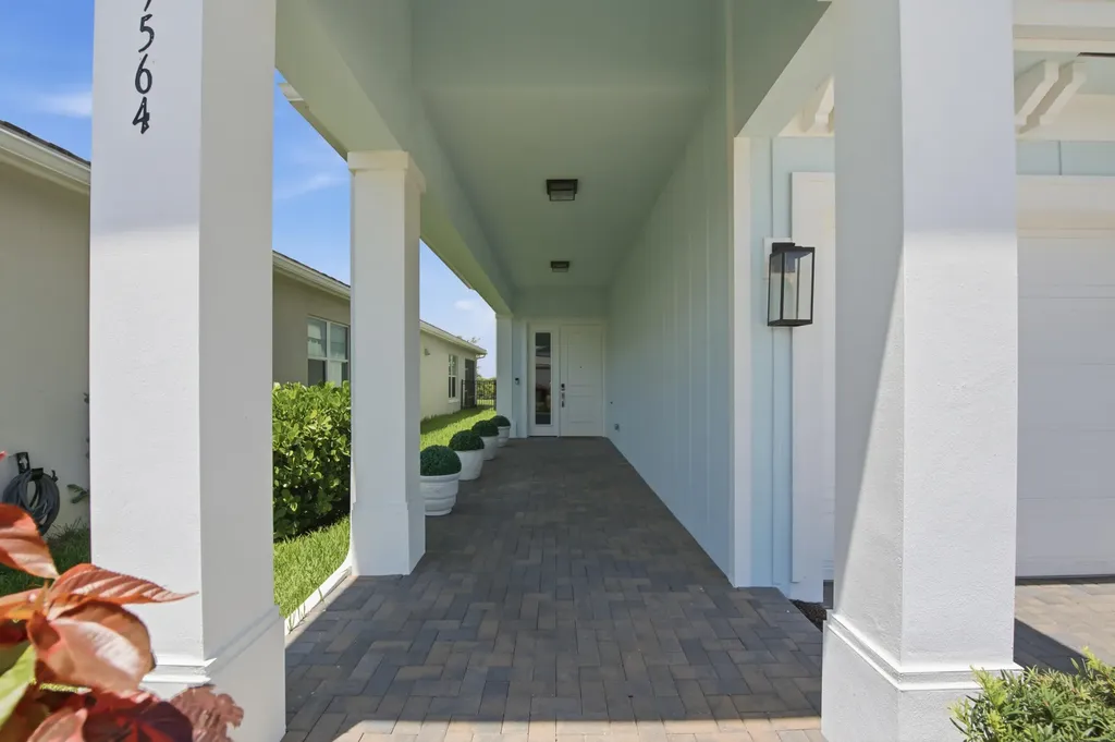 19564 Broad Shore Walk Loxahatchee FL 33470