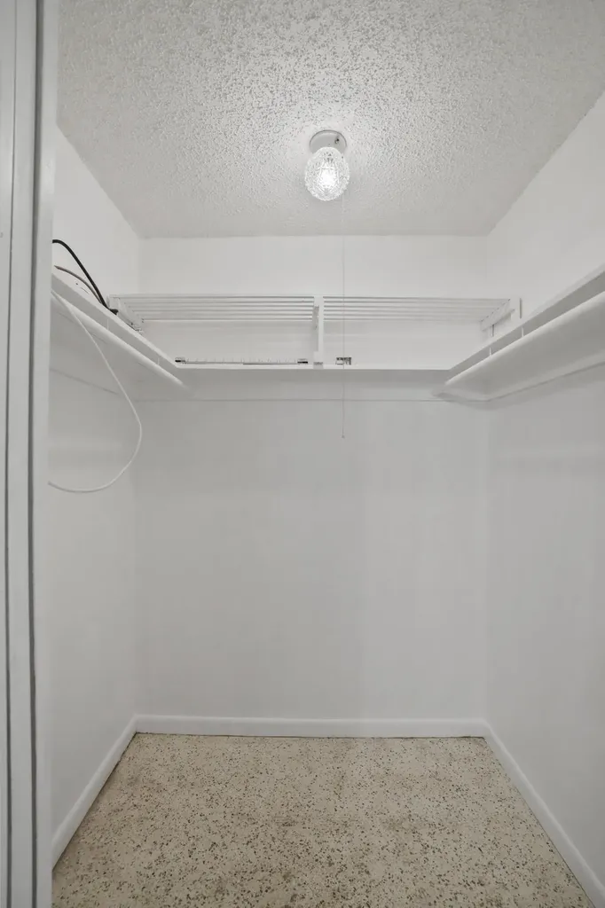 2270 SW 30th Terrace Fort Lauderdale FL 33312