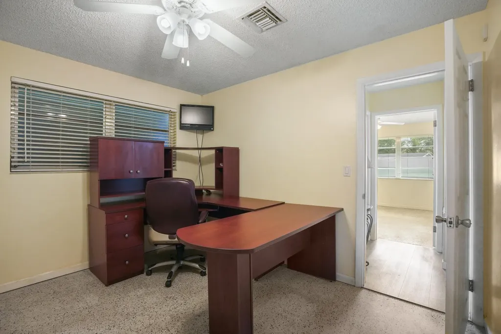 2270 SW 30th Terrace Fort Lauderdale FL 33312