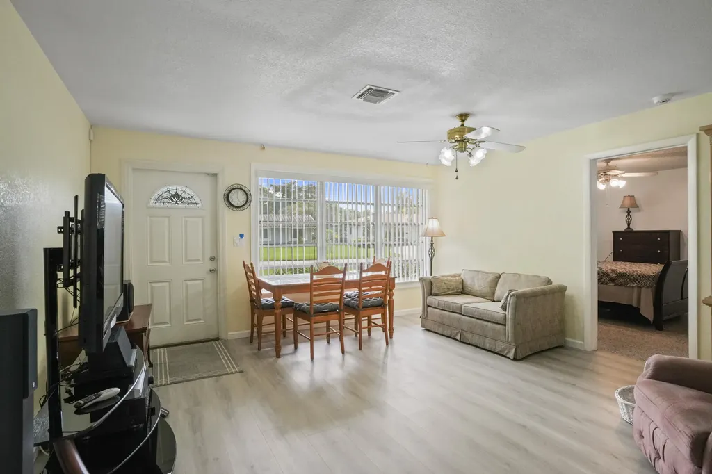 2270 SW 30th Terrace Fort Lauderdale FL 33312