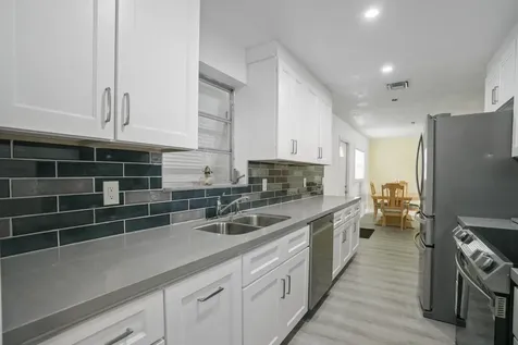 2270 SW 30th Terrace Fort Lauderdale FL 33312