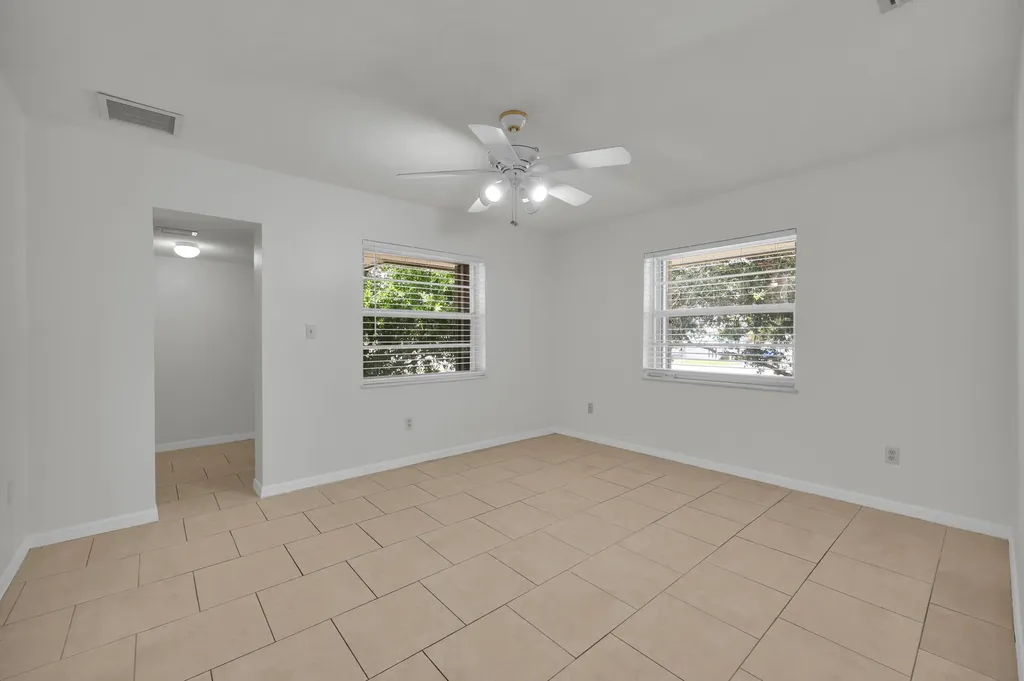 2302 Sunrise Boulevard Fort Pierce FL 34982