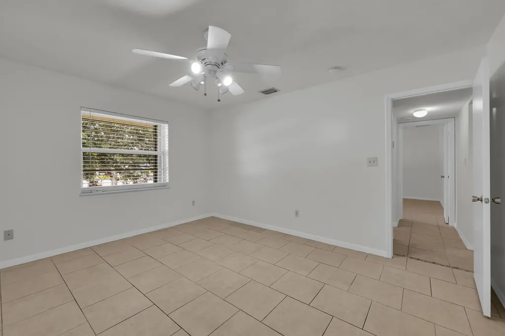 2302 Sunrise Boulevard Fort Pierce FL 34982