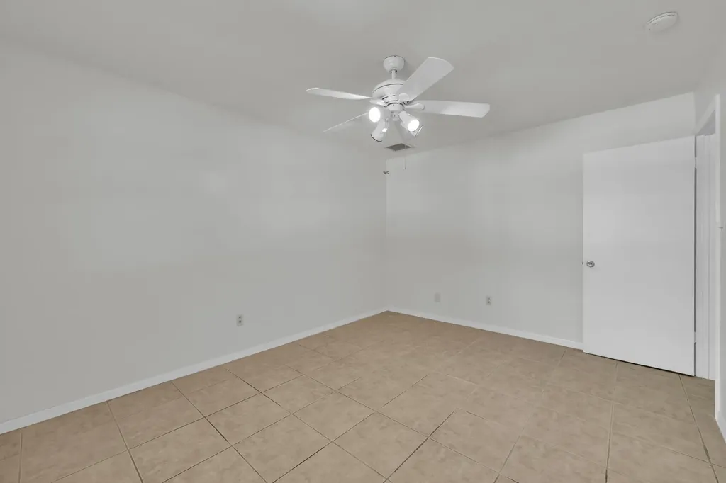 2302 Sunrise Boulevard Fort Pierce FL 34982