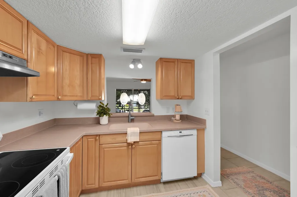 2302 Sunrise Boulevard Fort Pierce FL 34982