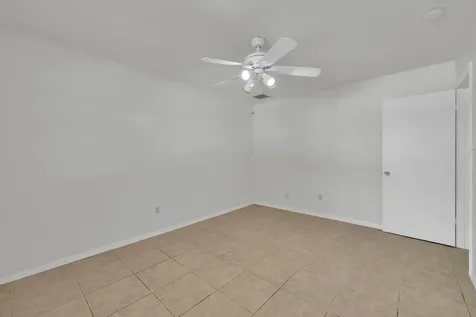 2302 Sunrise Boulevard Fort Pierce FL 34982