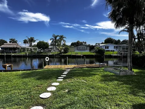 7882 SE Paradise Drive Stuart FL 34997