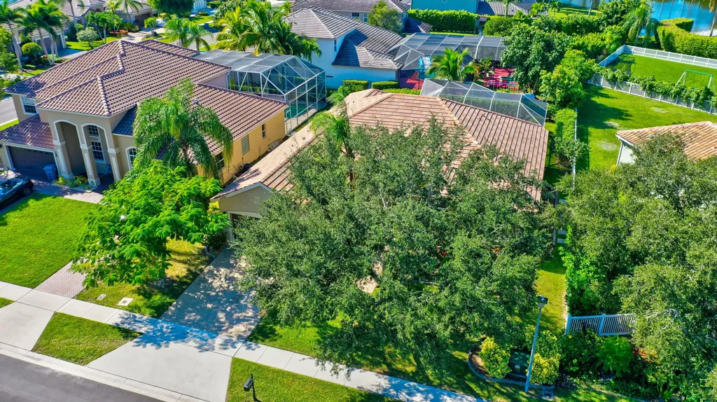 21707 Abington Court Boca Raton FL 33428
