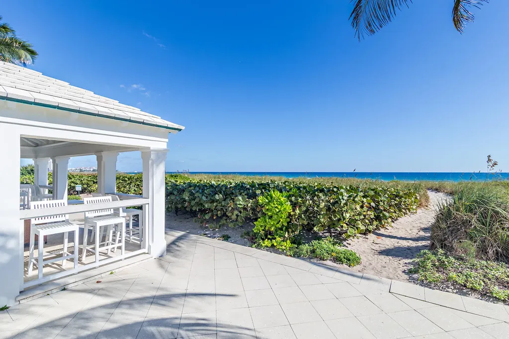 235 Ocean Terrace Palm Beach FL 33480