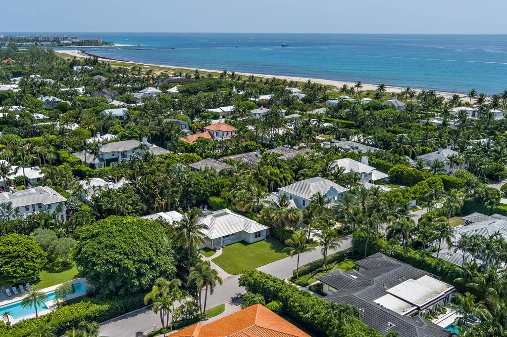235 Ocean Terrace Palm Beach FL 33480