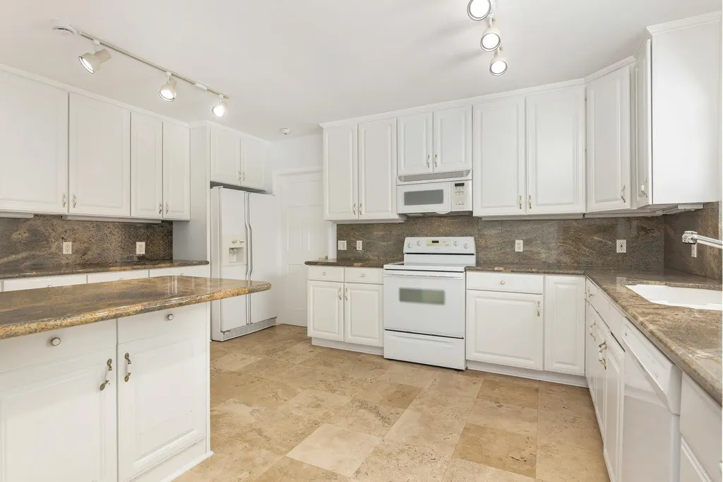 235 Ocean Terrace Palm Beach FL 33480