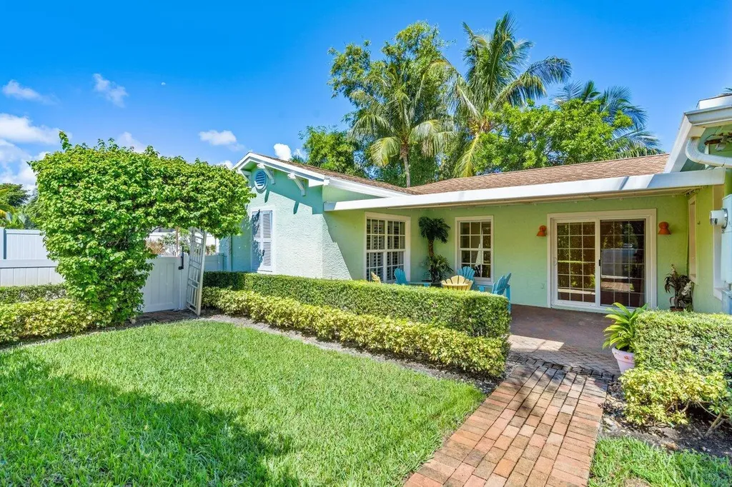 520 NE 3rd Avenue Delray Beach FL 33444