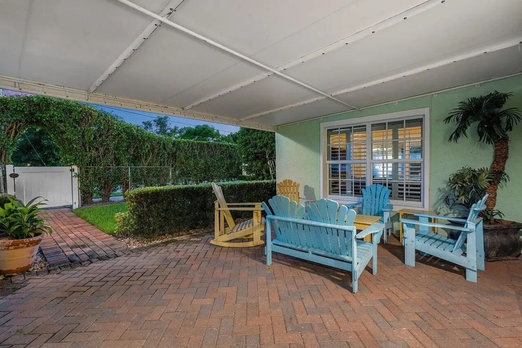 520 NE 3rd Avenue Delray Beach FL 33444