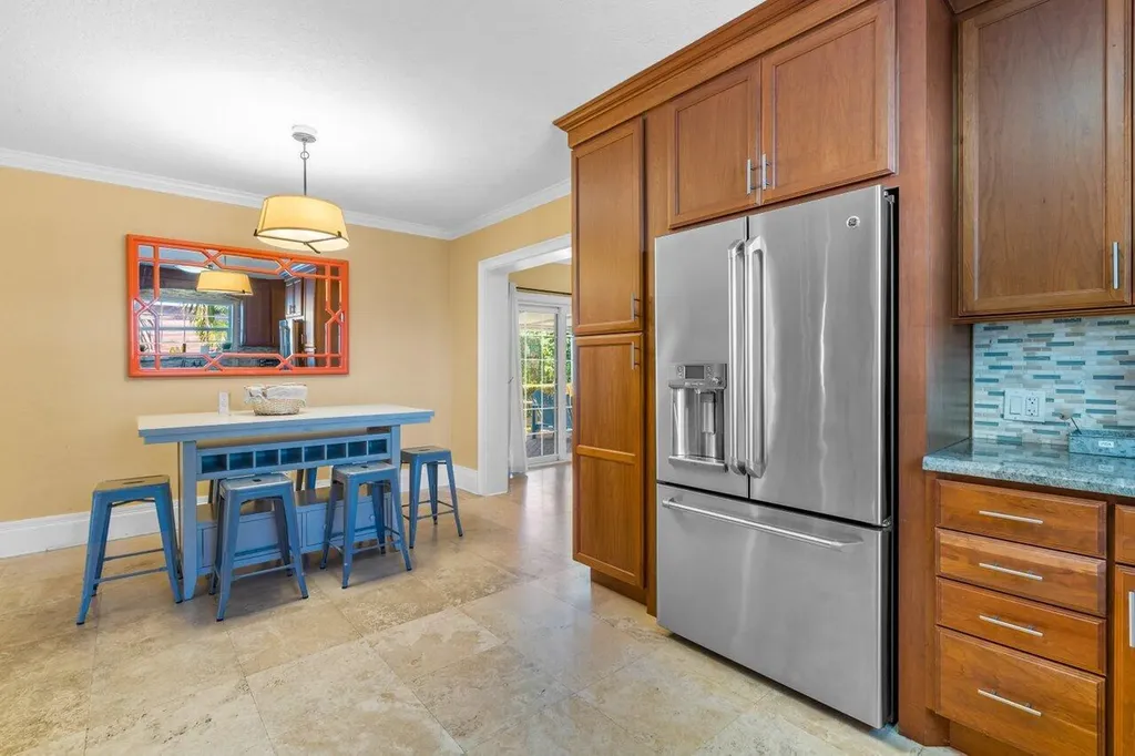 520 NE 3rd Avenue Delray Beach FL 33444