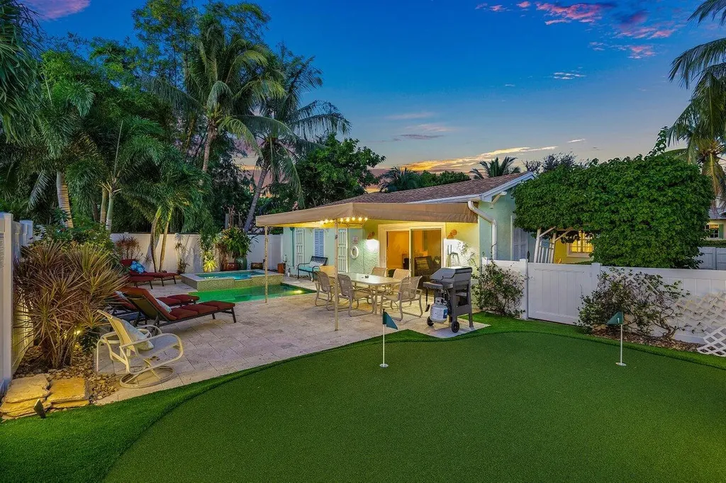 520 NE 3rd Avenue Delray Beach FL 33444