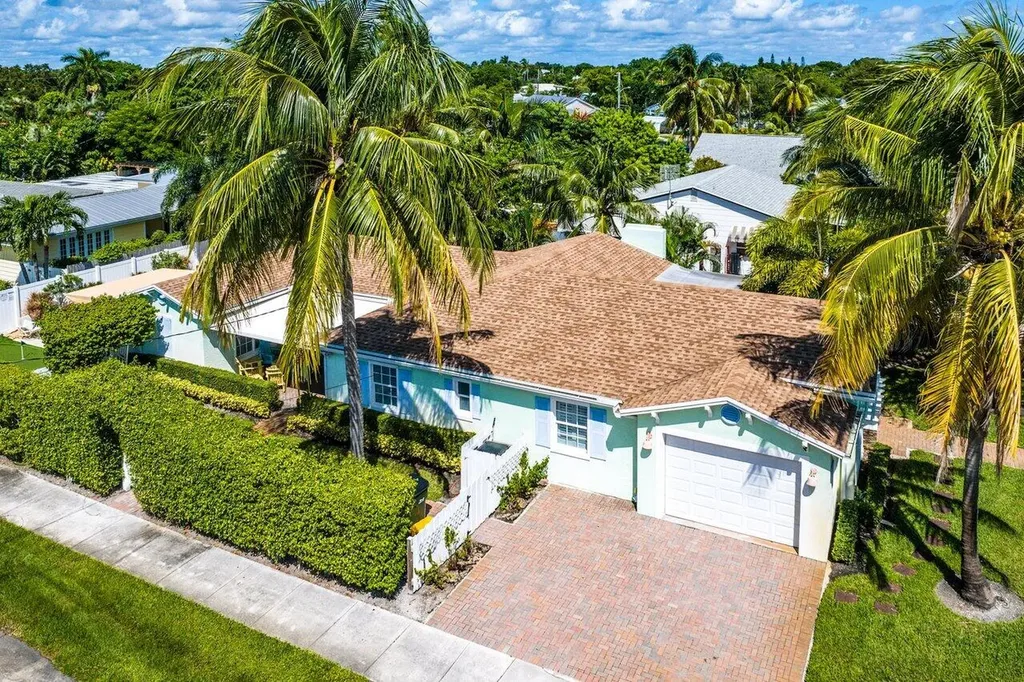520 NE 3rd Avenue Delray Beach FL 33444