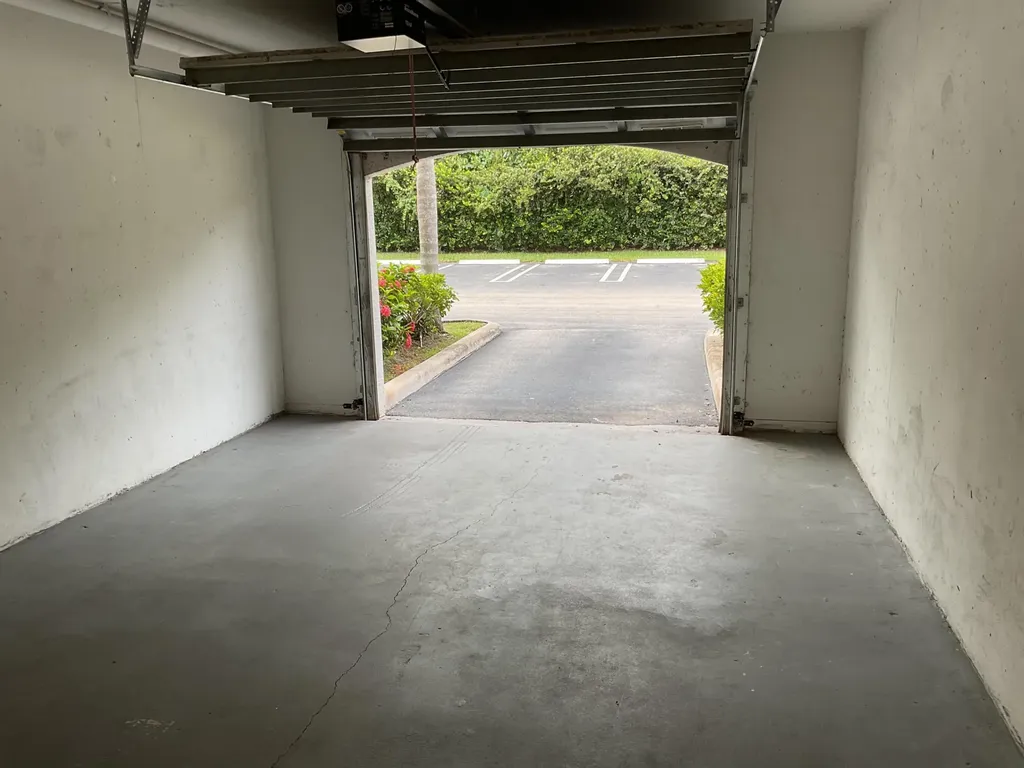4163 N Haverhill Road West Palm Beach FL 33417
