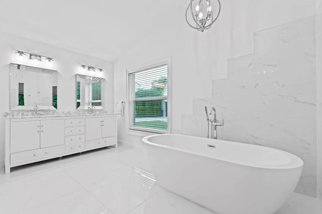 10223 Hunt Club Lane Palm Beach Gardens FL 33418