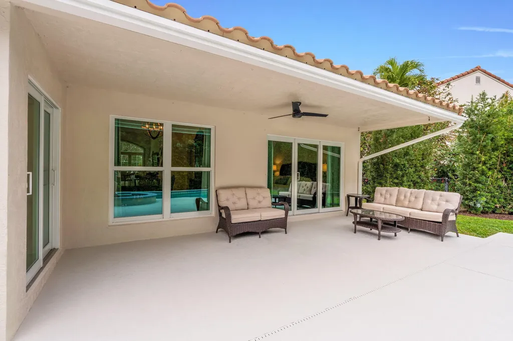 10223 Hunt Club Lane Palm Beach Gardens FL 33418
