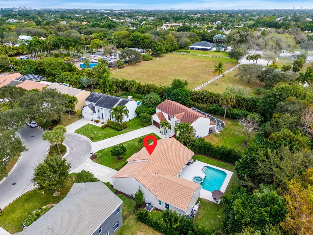 10223 Hunt Club Lane Palm Beach Gardens FL 33418