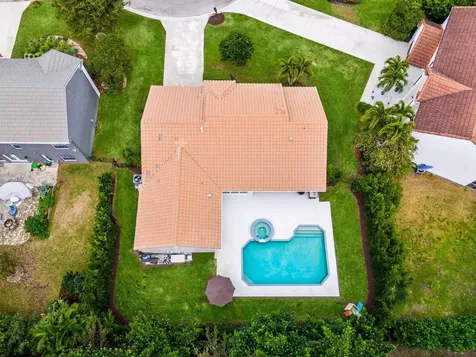 10223 Hunt Club Lane Palm Beach Gardens FL 33418