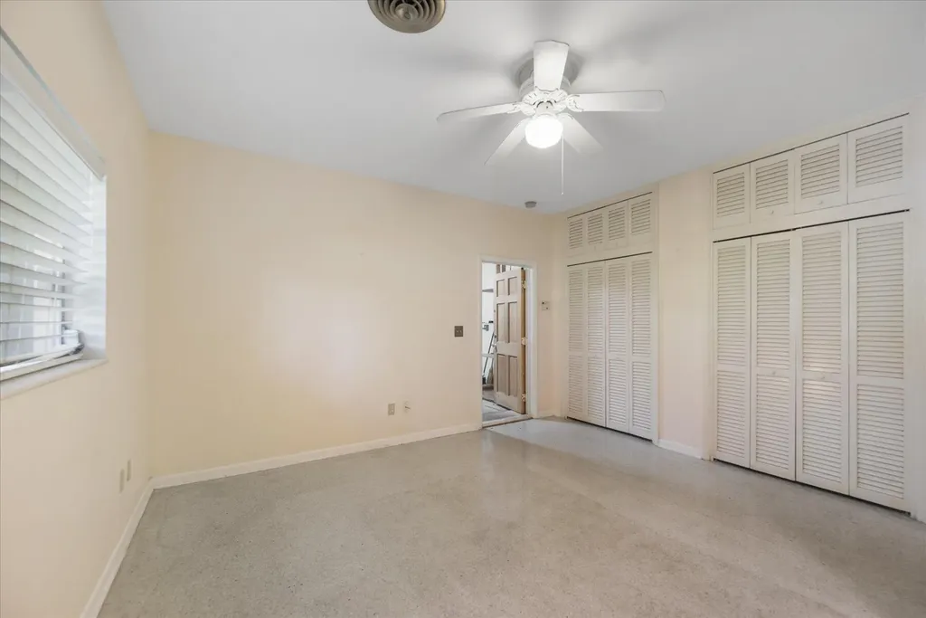 24 N Via Lucindia Drive N Sewalls Point FL 34996