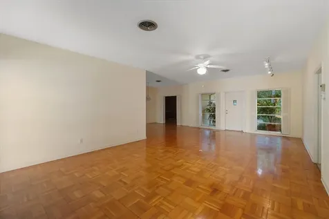 24 N Via Lucindia Drive N Sewalls Point FL 34996