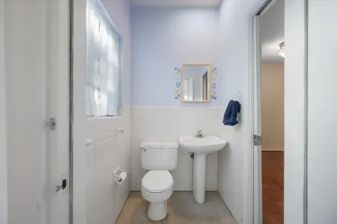 24 N Via Lucindia Drive N Sewalls Point FL 34996