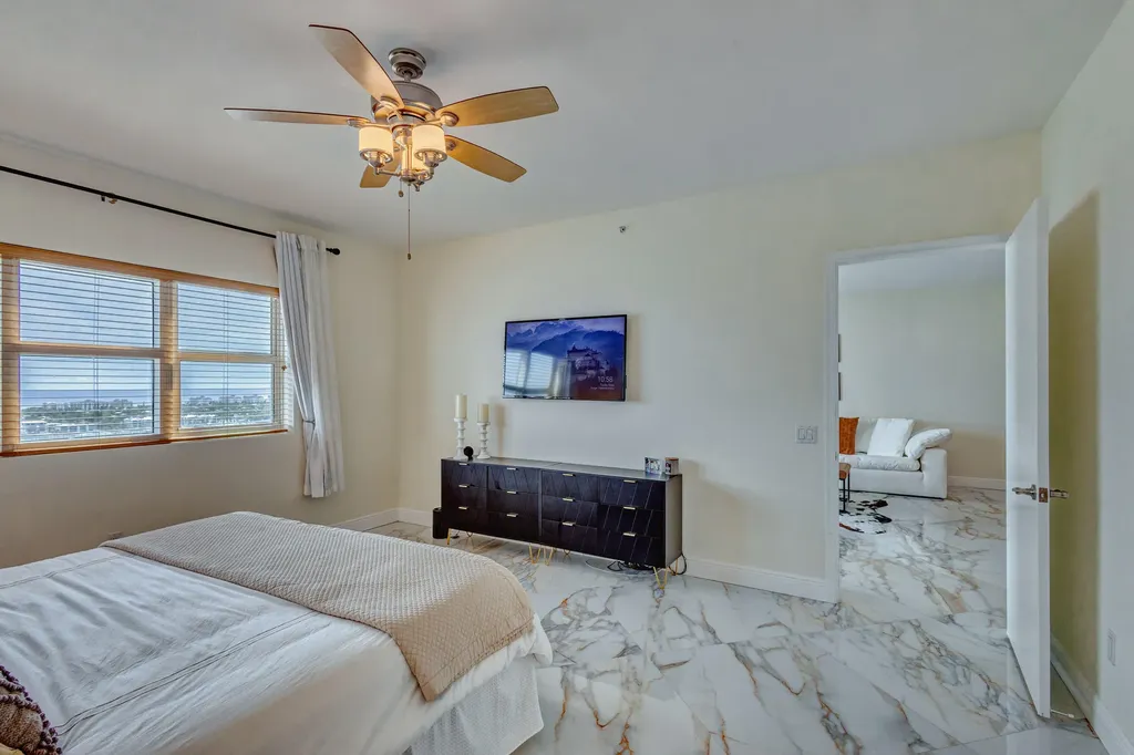 2640 Lake Shore Drive Riviera Beach FL 33404