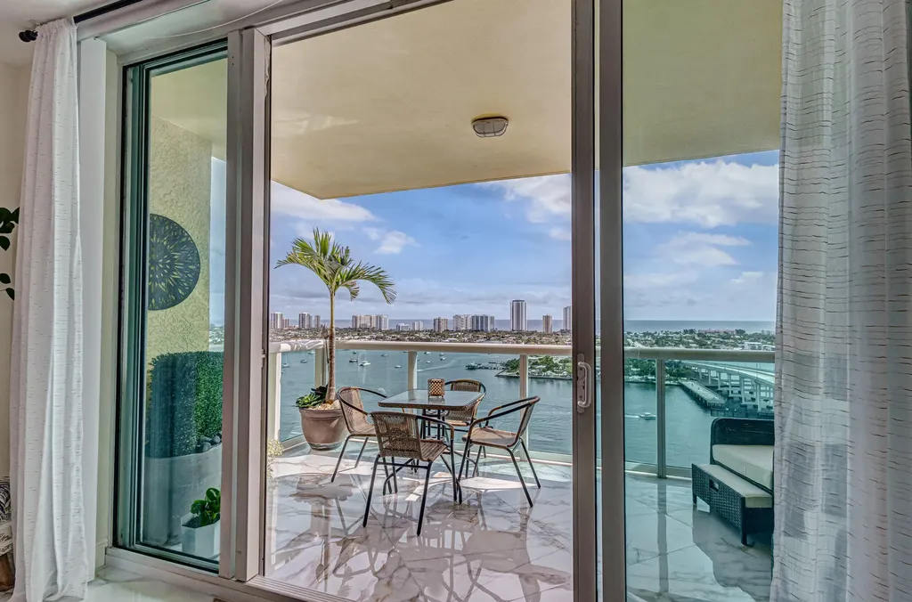 2640 Lake Shore Drive Riviera Beach FL 33404