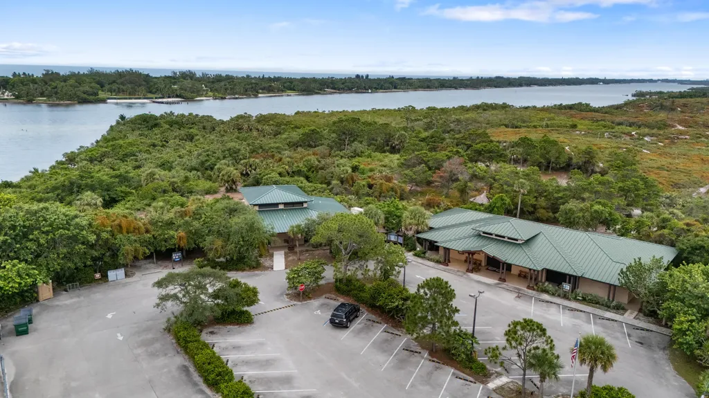 7916 SE Villa Circle Hobe Sound FL 33455