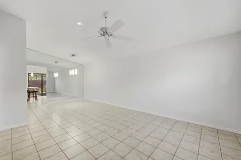 7916 SE Villa Circle Hobe Sound FL 33455