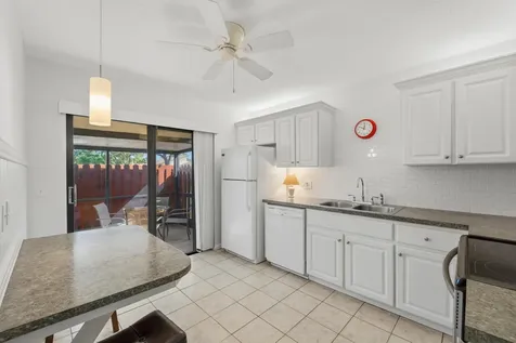 7916 SE Villa Circle Hobe Sound FL 33455