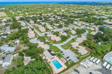 7916 SE Villa Circle Hobe Sound FL 33455