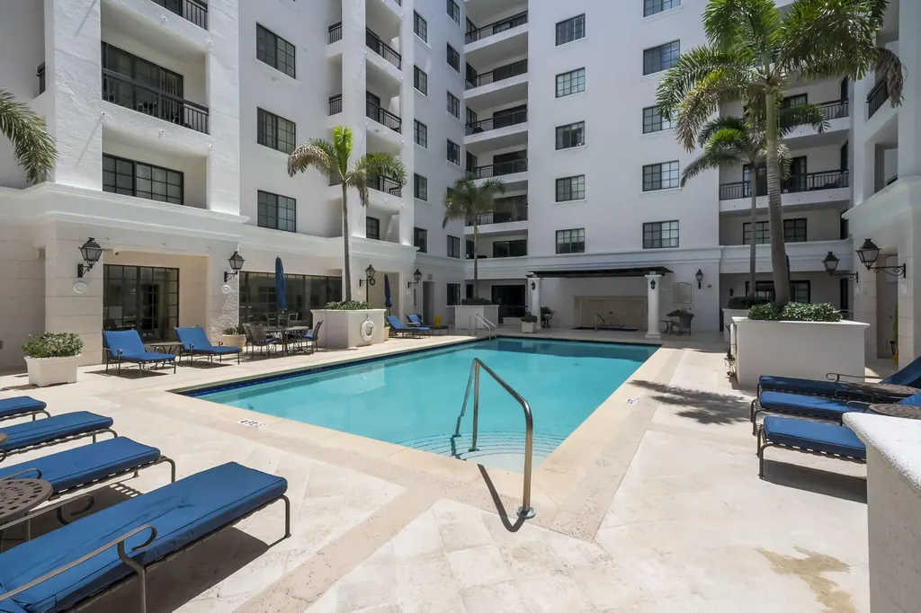 233 S Federal Highway Boca Raton FL 33432