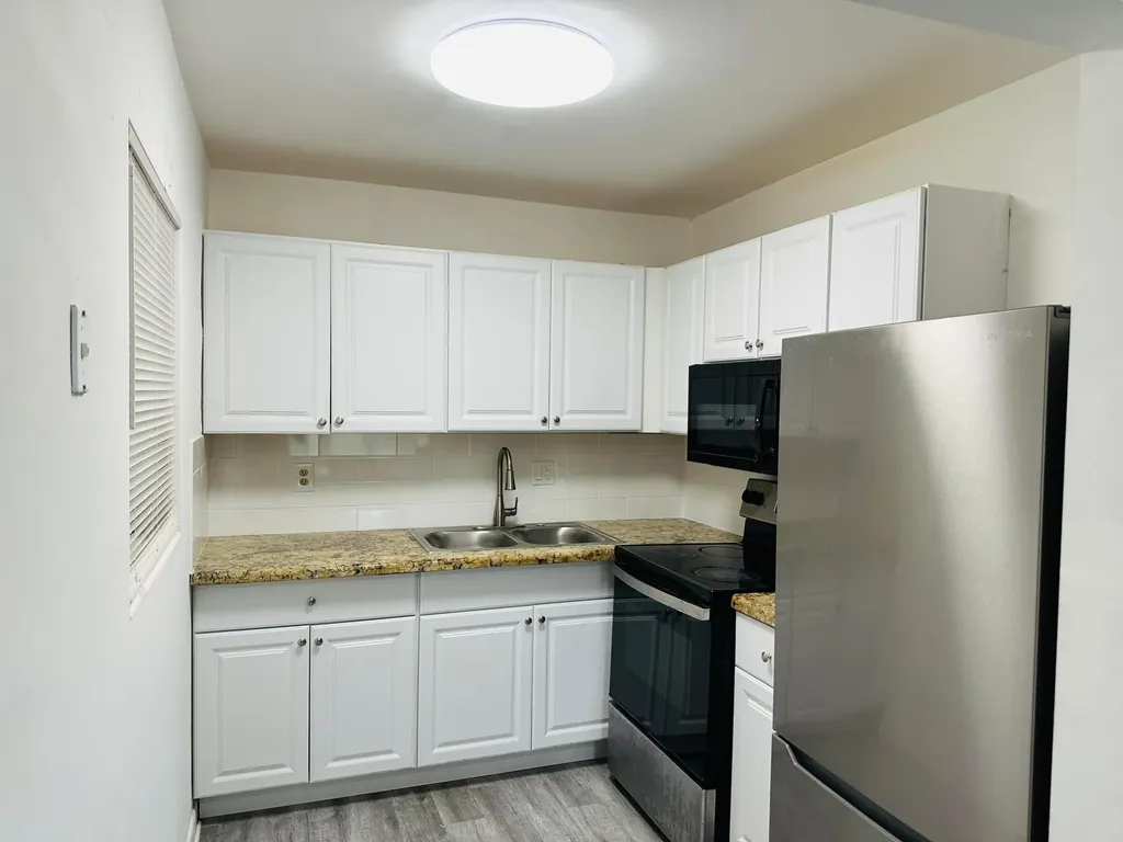 3402 Cynthia Lane Lake Worth Beach FL 33461