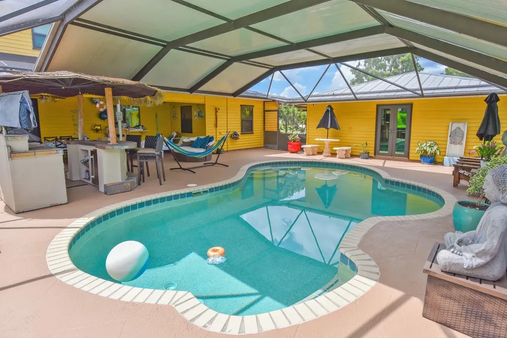 2937 SE Darien Road Port St Lucie FL 34952