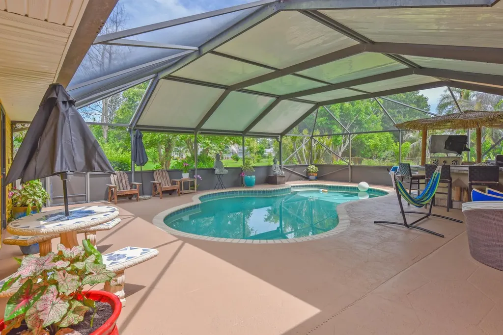 2937 SE Darien Road Port St Lucie FL 34952