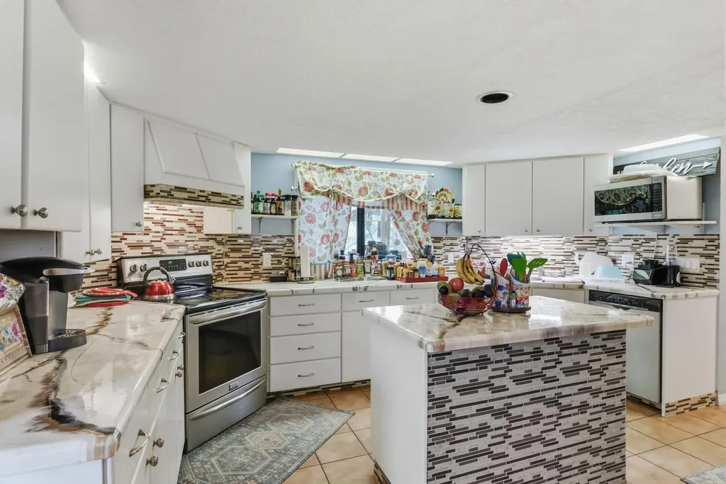 2937 SE Darien Road Port St Lucie FL 34952