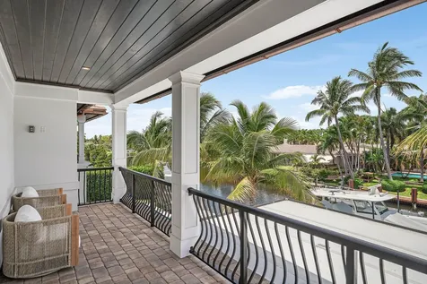4001 NE 24th Avenue Lighthouse Point FL 33064