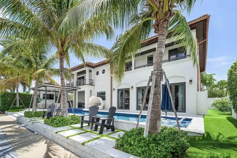 4001 NE 24th Avenue Lighthouse Point FL 33064