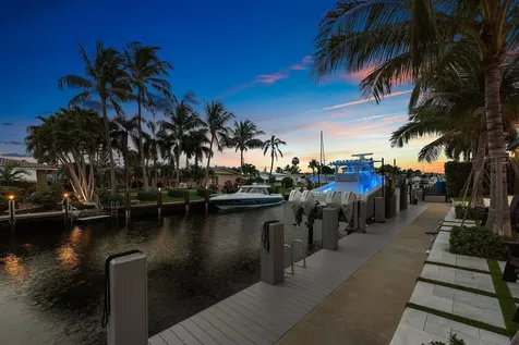 4001 NE 24th Avenue Lighthouse Point FL 33064