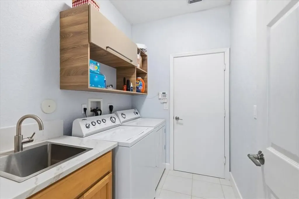 517 SE 7th Avenue Deerfield Beach FL 33441