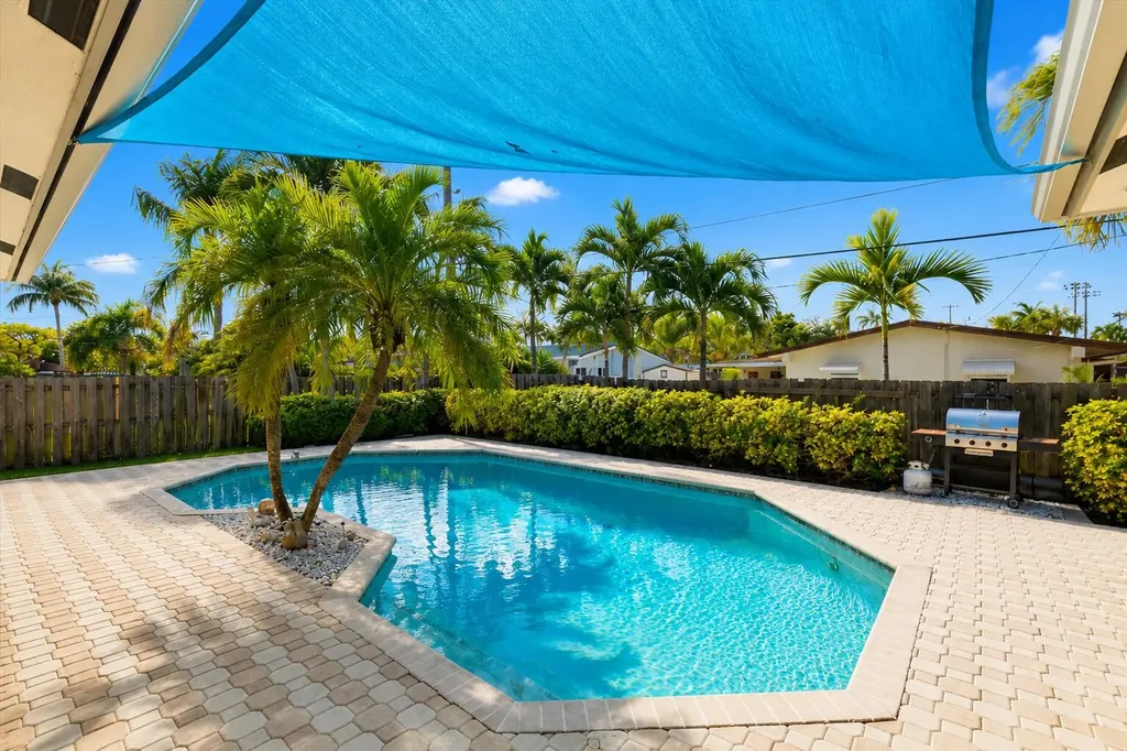 517 SE 7th Avenue Deerfield Beach FL 33441